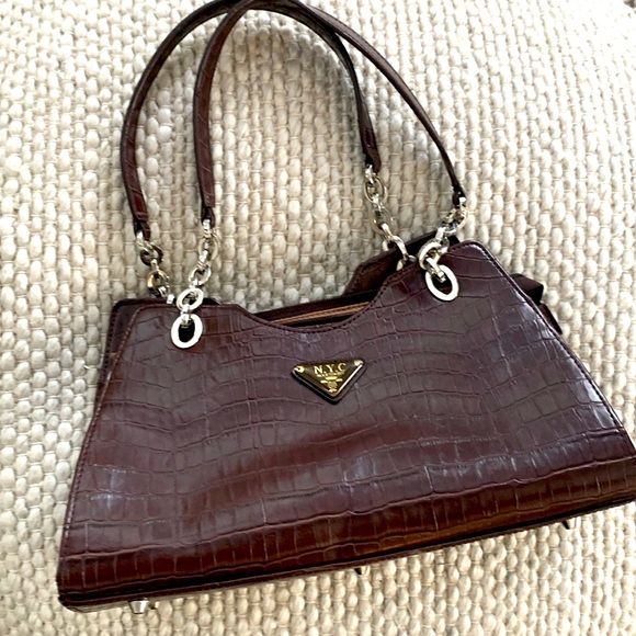 N.Y.C ACCESSORY PURSE - Picture 1 of 4